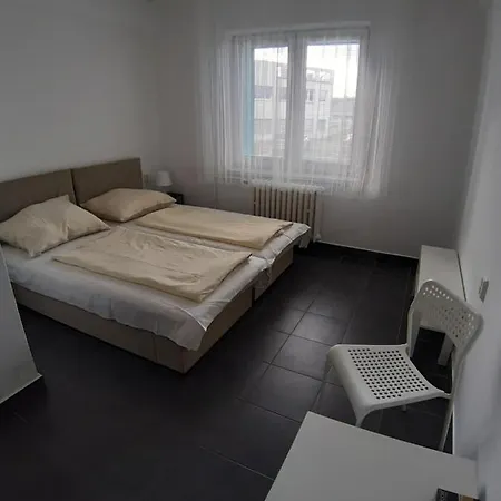 Szálloda Hotelak Martinov *