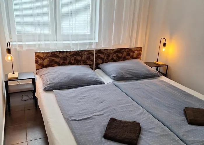 Hotell Hotelak Martinov
