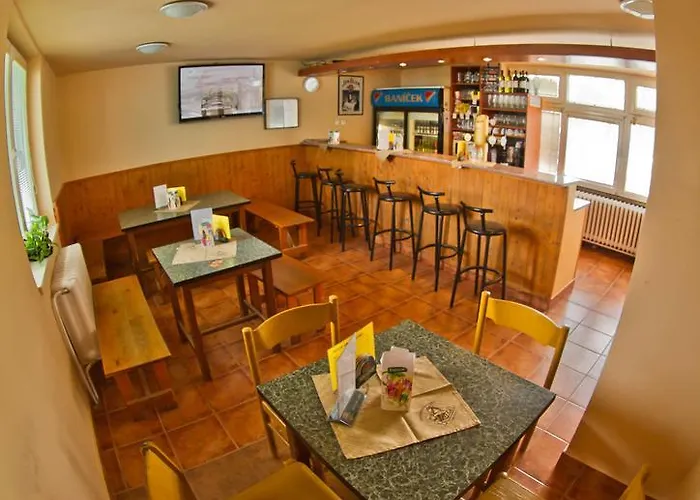 Hotelak Martinov *